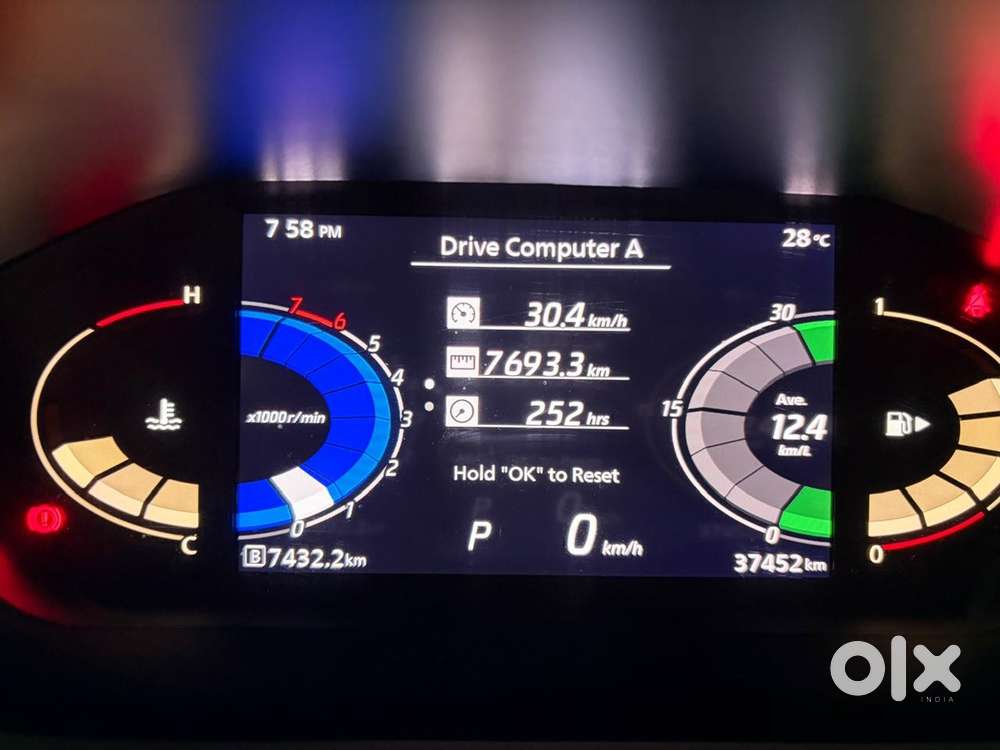 Nissan Magnite Cvt Turbo Petrol 2024