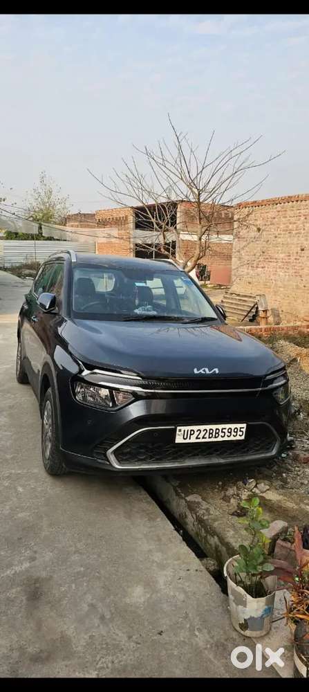Kia Carens 1.4 Luxury 2024