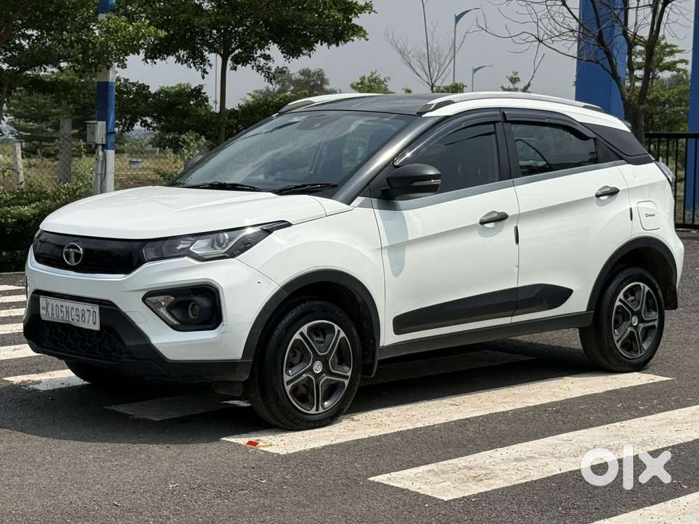 Tata Nexon 1.2 Revotron Xma Amt (s), 2021, Diesel
