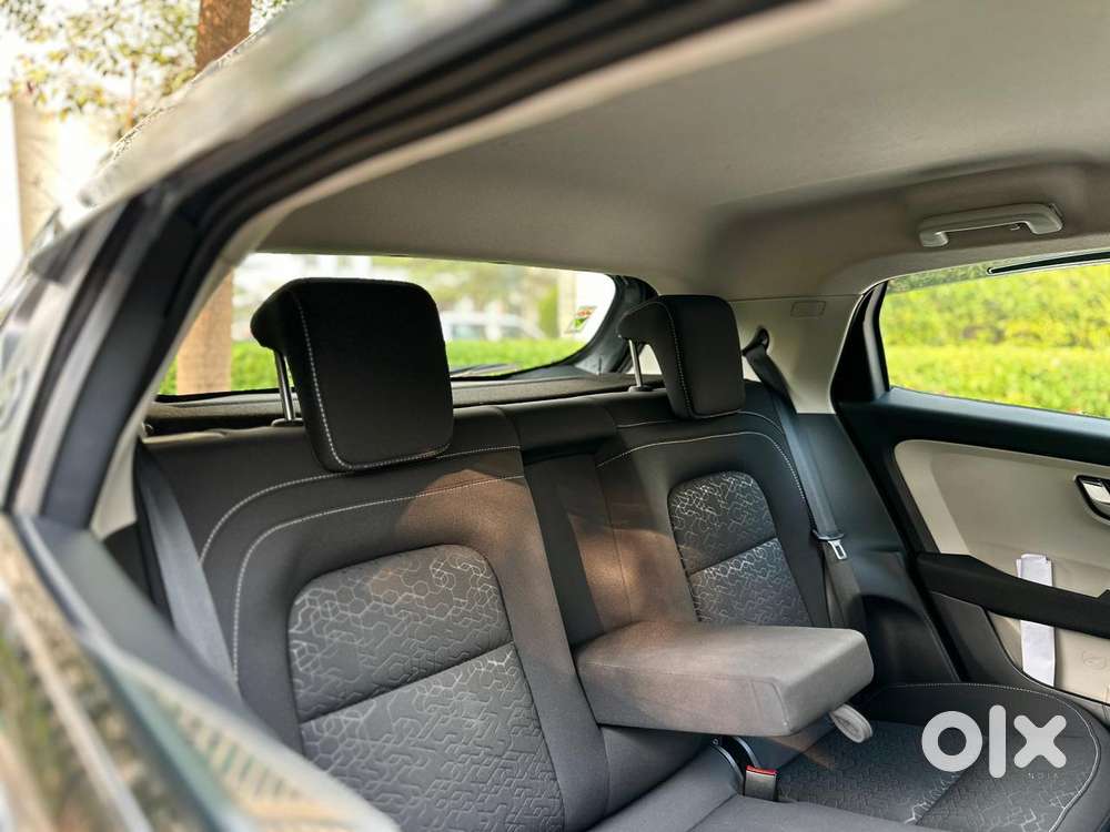 Tata Altroz 1.2 Xz Plus Rtn Dct, 2023, Petrol