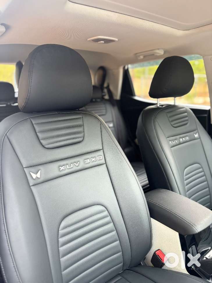 Mahindra Xuv 3xo Ax5 Pm Mt, 2025, Petrol