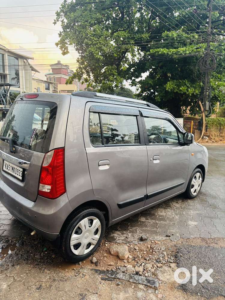 Maruti Suzuki Wagon R Vxi Optional, 2017, Petrol