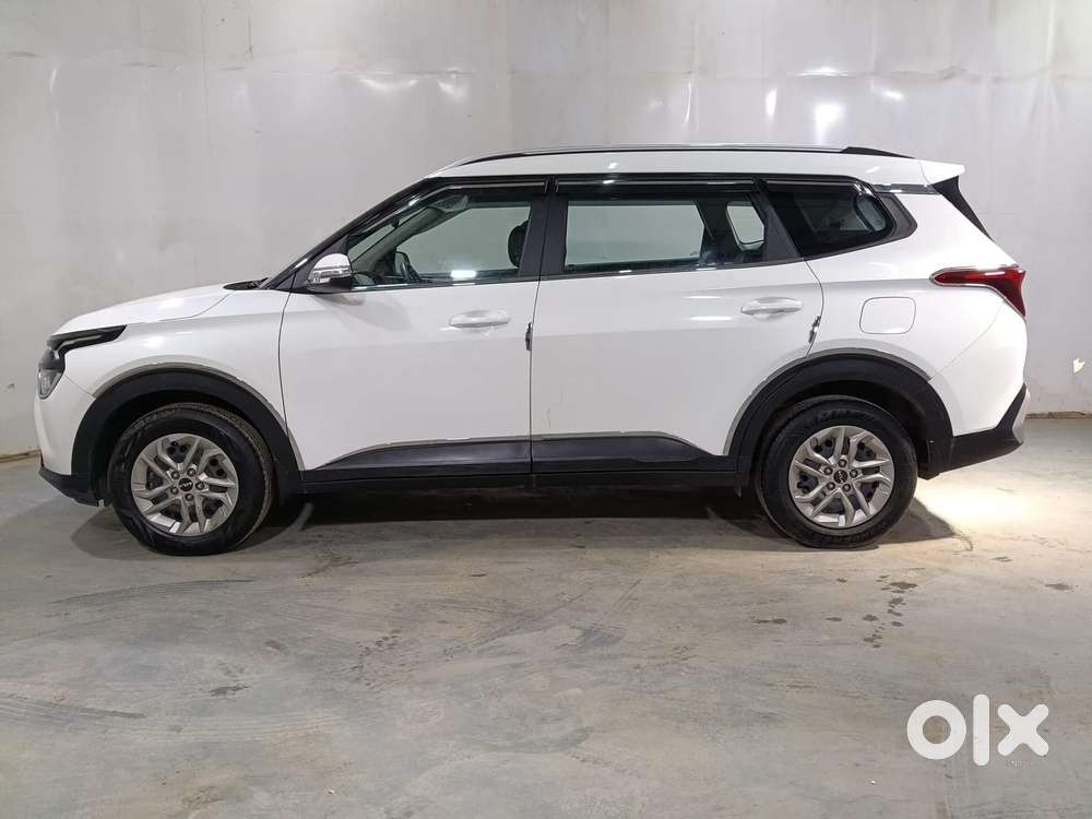 Kia Carens 1.4 Prestige 7 Str, 2023, Petrol