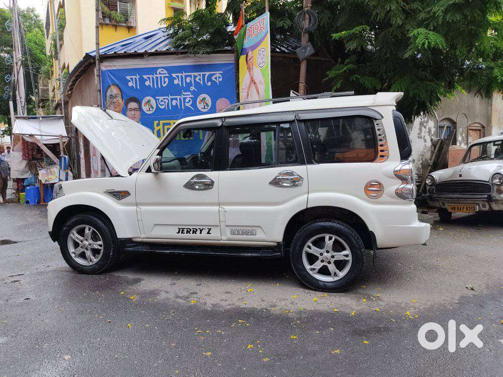 Mahindra Scorpio S10, 2016, Diesel
