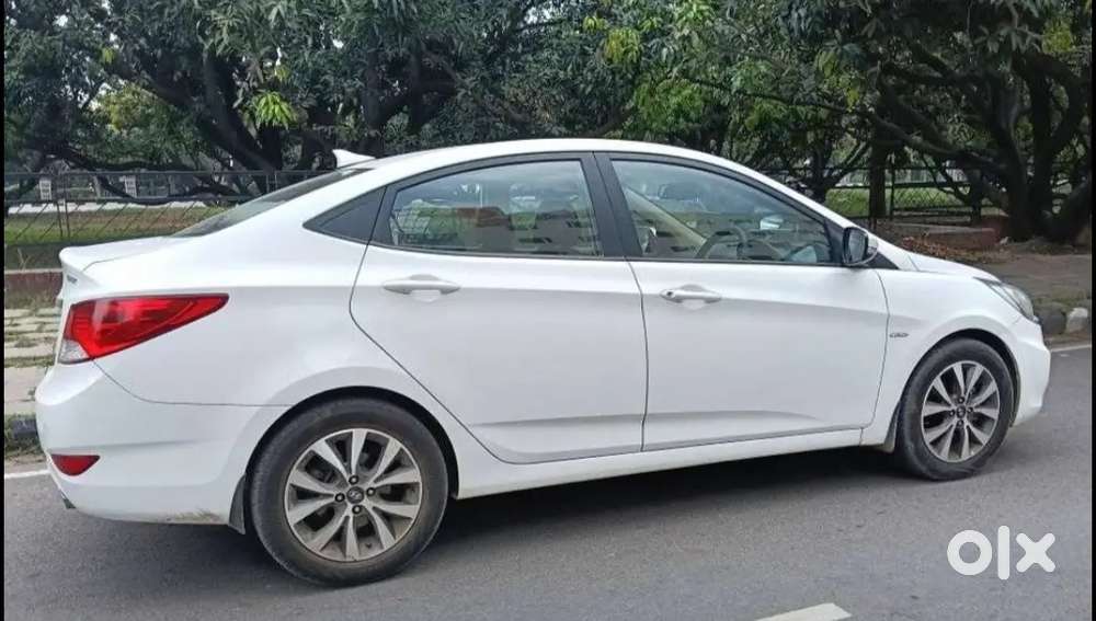 Hyundai Fluidic Verna 2014