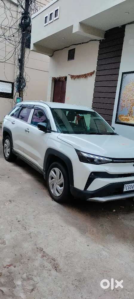 Maruti Suzuki Victoris 2026 Petrol 1200 Km Driven