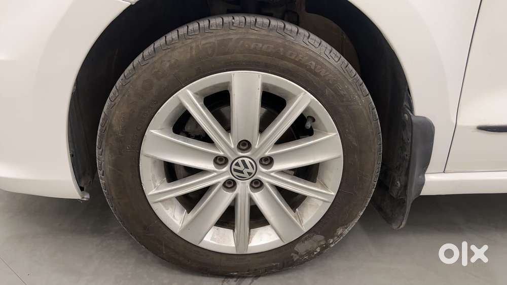 Volkswagen Vento 2010-2013 Petrol Highline, 2016, Petrol