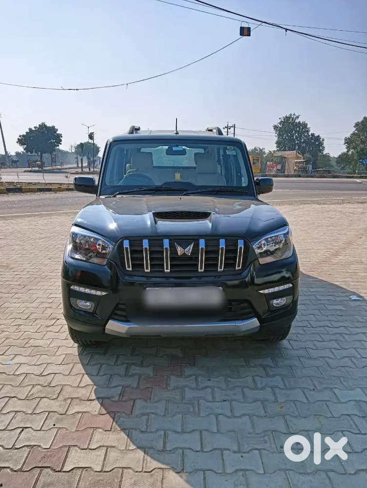 Mahindra Scorpio 2.2 Classic S 2024