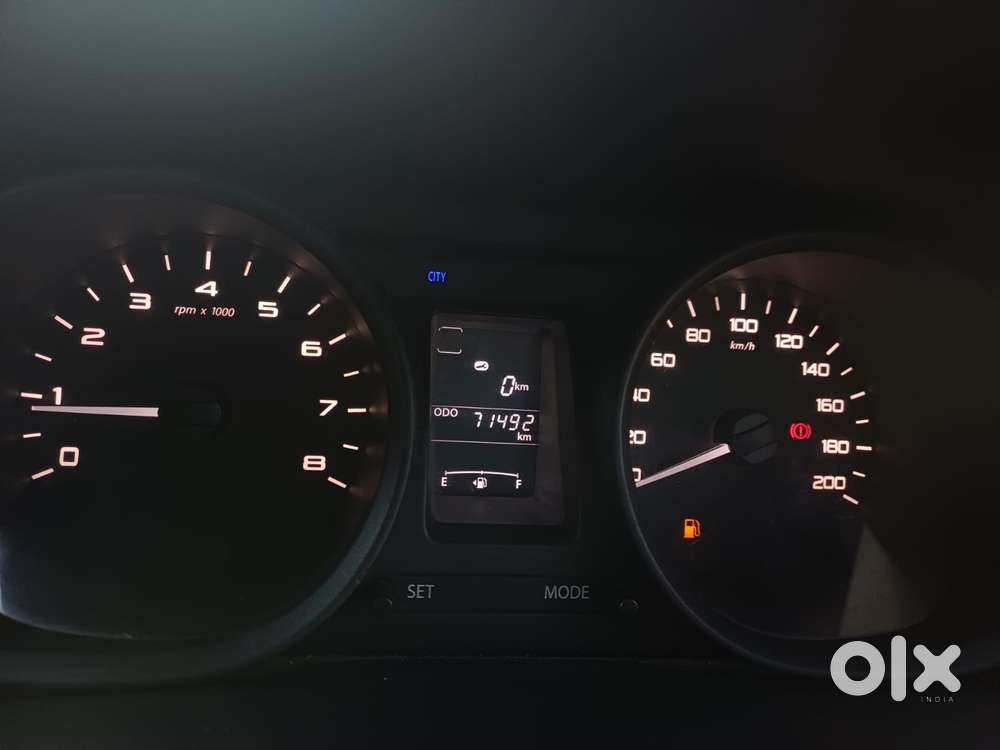 Tata Tiago 1.2 Revotron Xt (o), 2016, Petrol