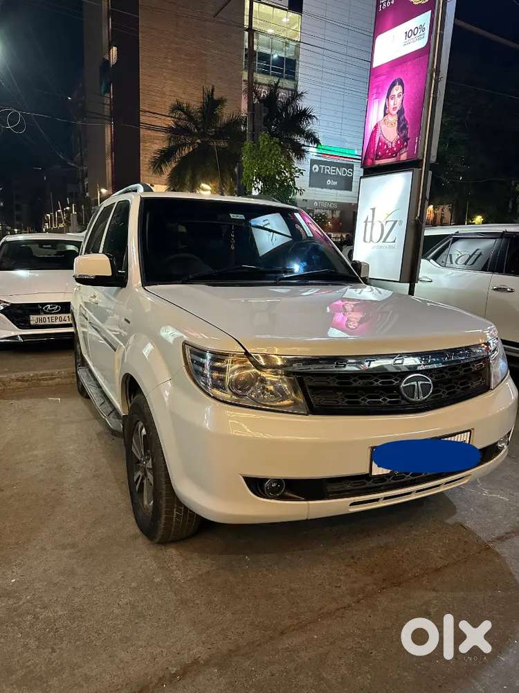 Tata Safari Storme 2016