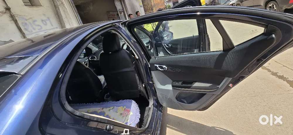 Tata Tigor 2019 Cng & Petrol Company Service Record  85770 Km Driven