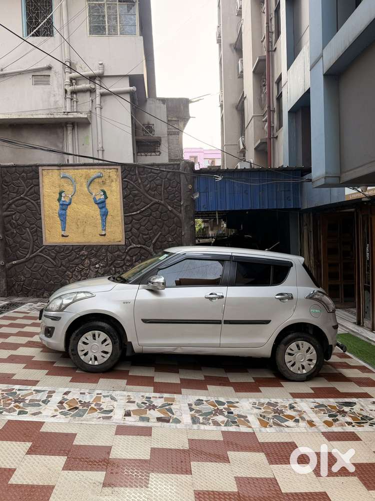 Maruti Suzuki Swift Vxi With Abs, 2014, Petrol
