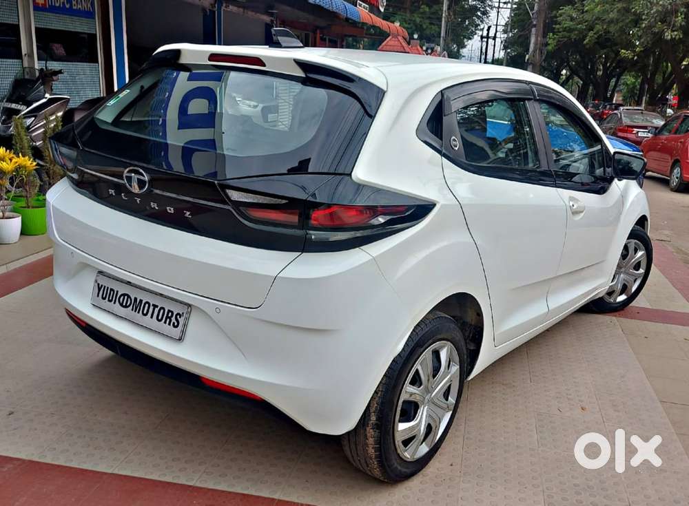 Tata Altroz 1.2 Xm Plus, 2024, Petrol
