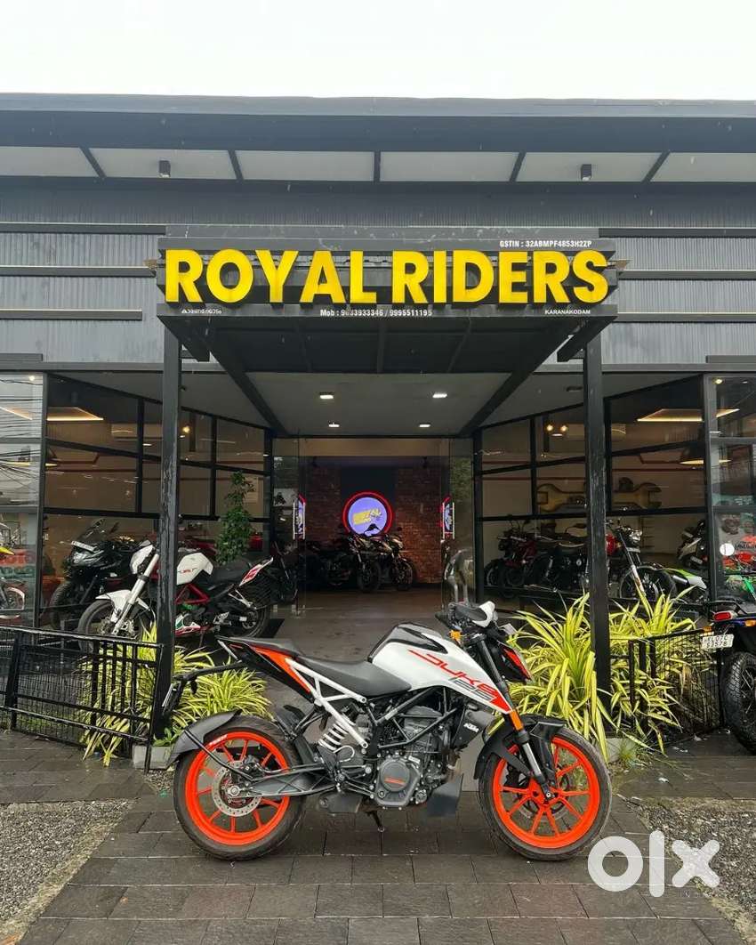 duke 125 bike price