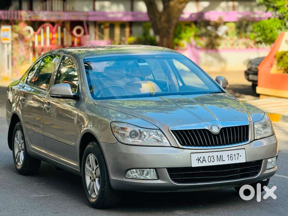 Skoda Laura 1.8 Tsi Ambiente, 2009, Petrol