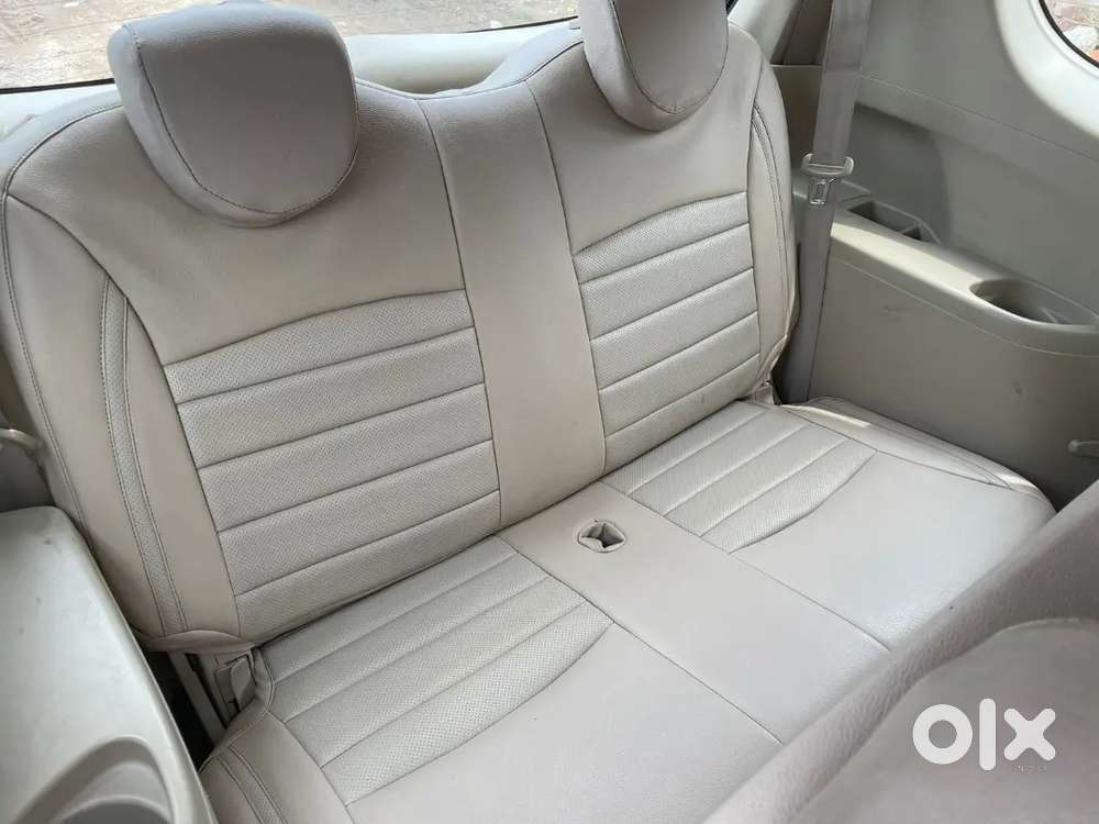 Maruti Suzuki Ertiga 2012 Diesel 96000 Km Driven