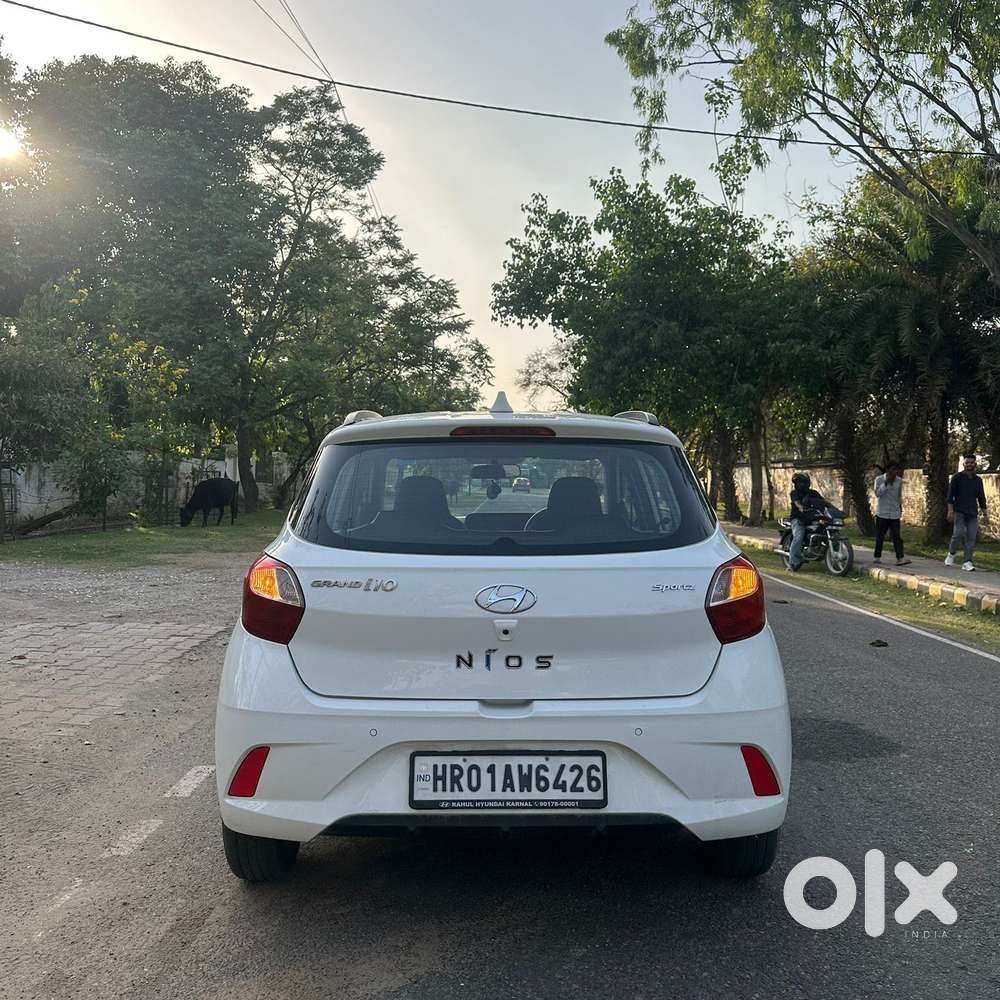 Hyundai Grand I10 Nios Sportz Dual Tone, 2022, Petrol