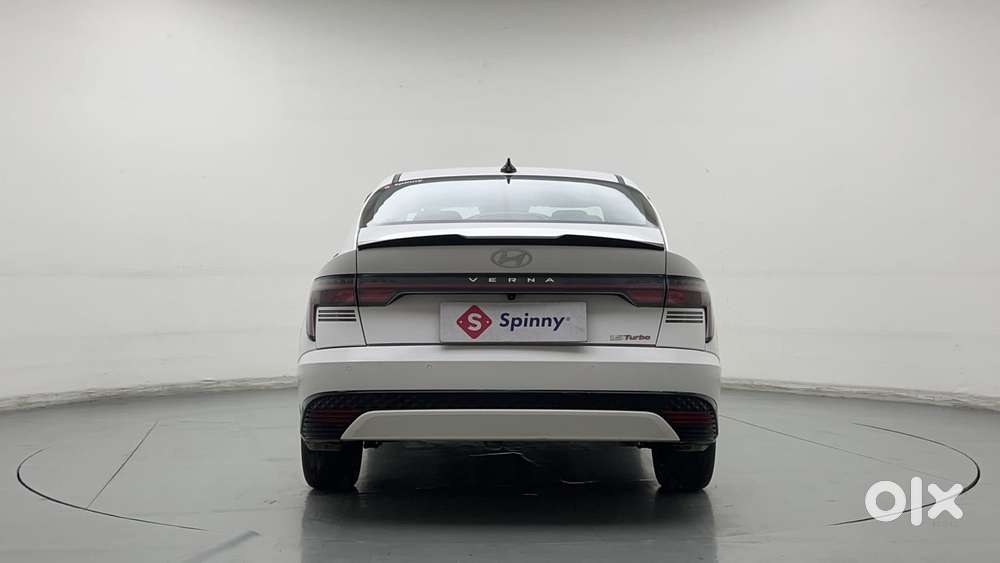 Hyundai Verna 1.5 Sx (o) Turbo Petrol Dct, 2023, Petrol