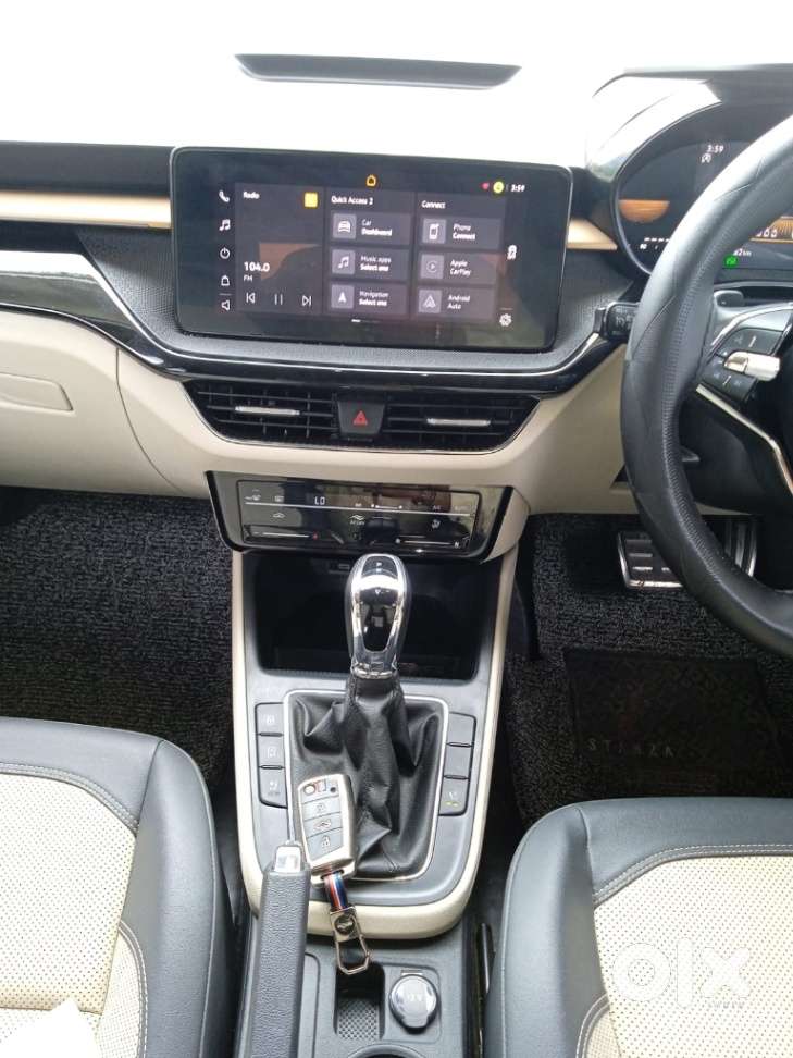 Skoda Slavia 1.0 Tsi Style At, 2024, Petrol