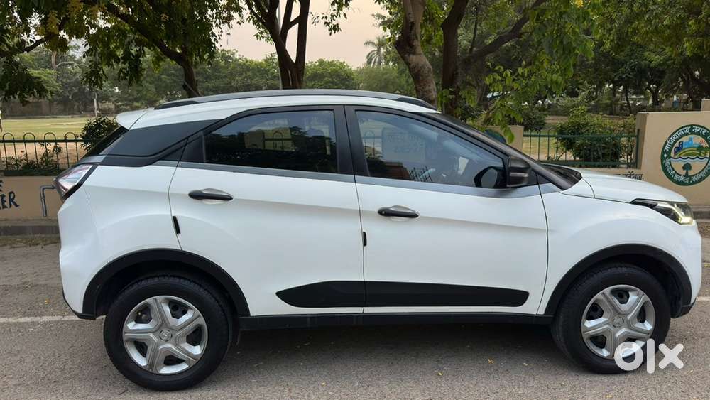 Tata Nexon 2022 Petrol