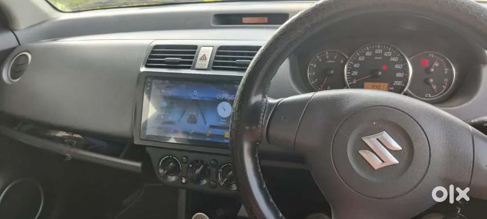 Maruti Suzuki Swift 2011 Petrol Manual