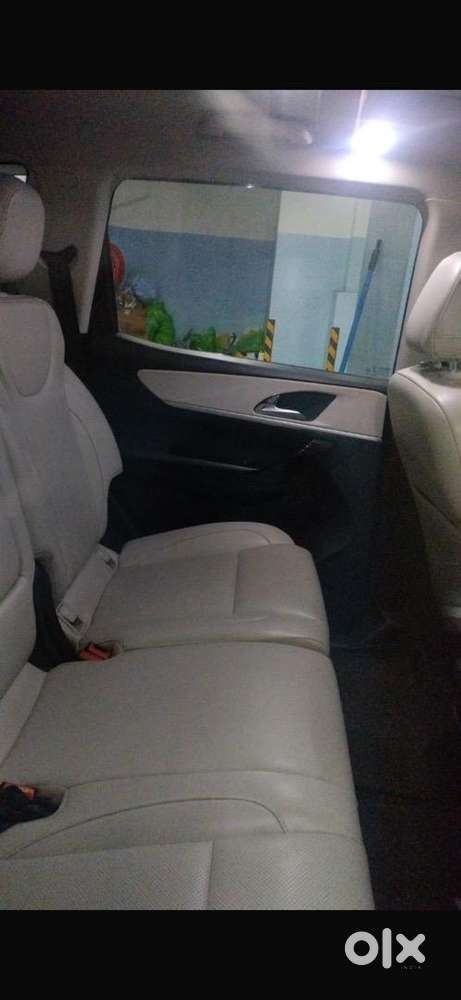 Mahindra Petrol Car 2022