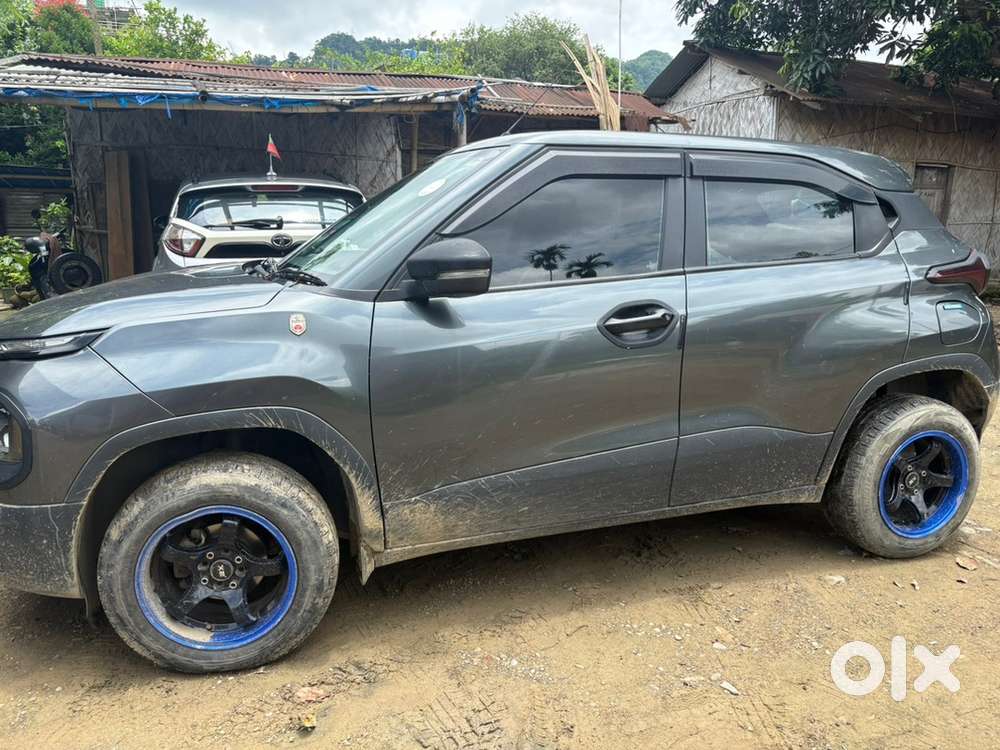 Tata Punch Petrol 2023