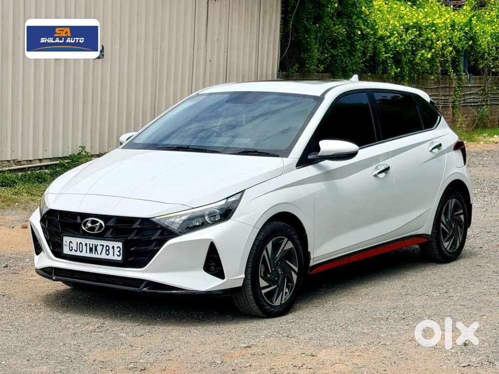 Hyundai I20 Asta (o) 1.2 Mt, 2023, Petrol