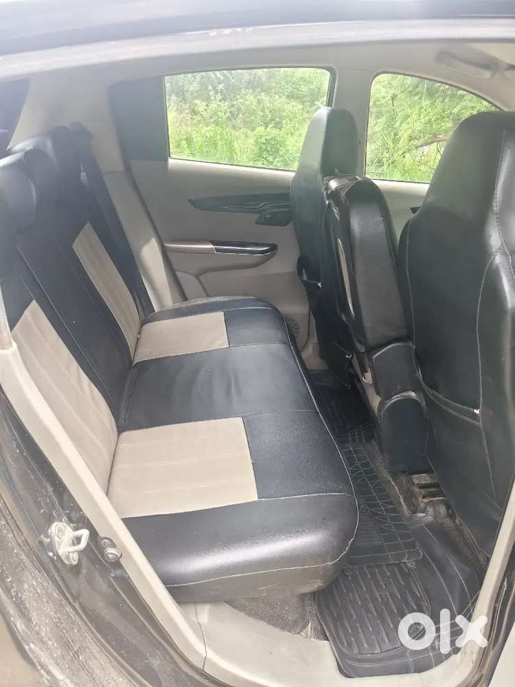 Mahindra Kuv100 Nxt Petrol 2016