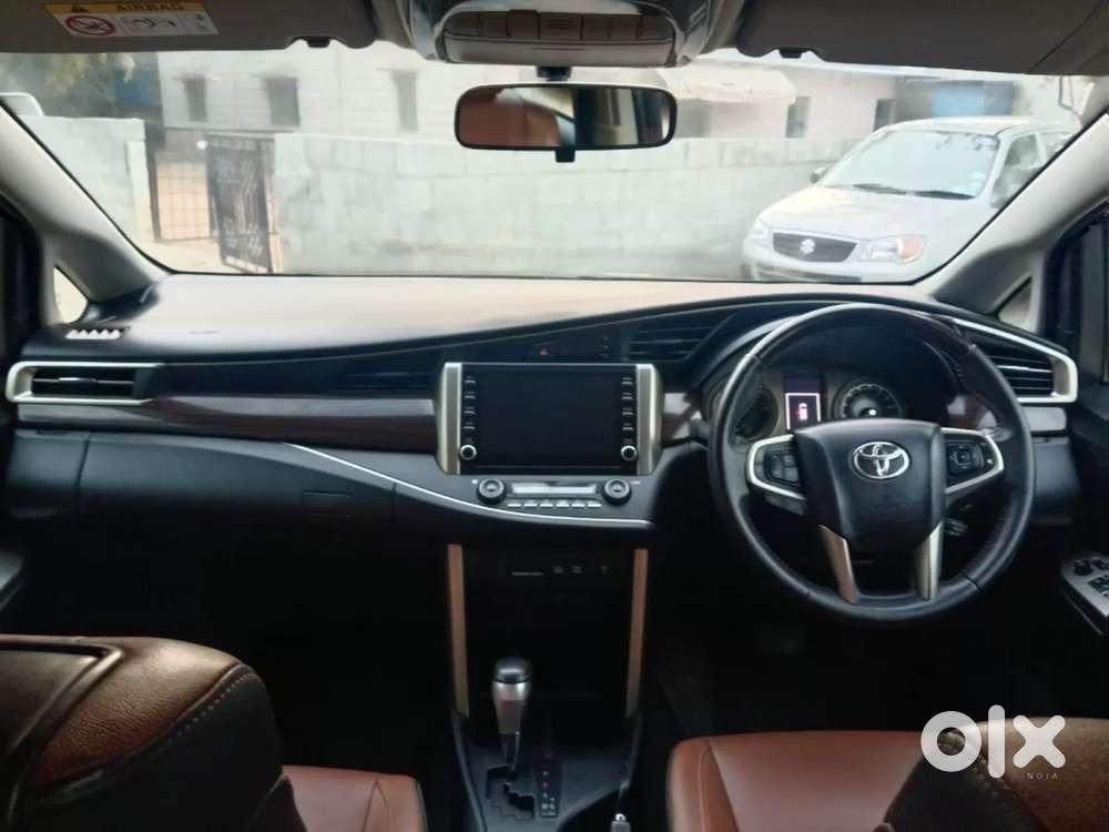 Toyota Innova Crysta 2.8 Zx At 7 Seater, 2021, Diesel