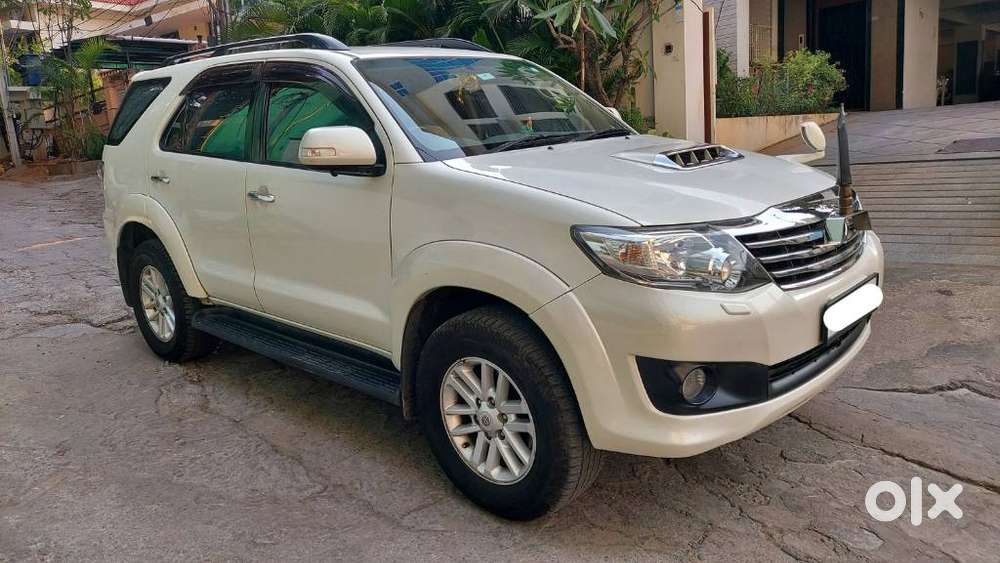 Toyota Fortuner 3.0 4x2 Automatic, 2013, Diesel