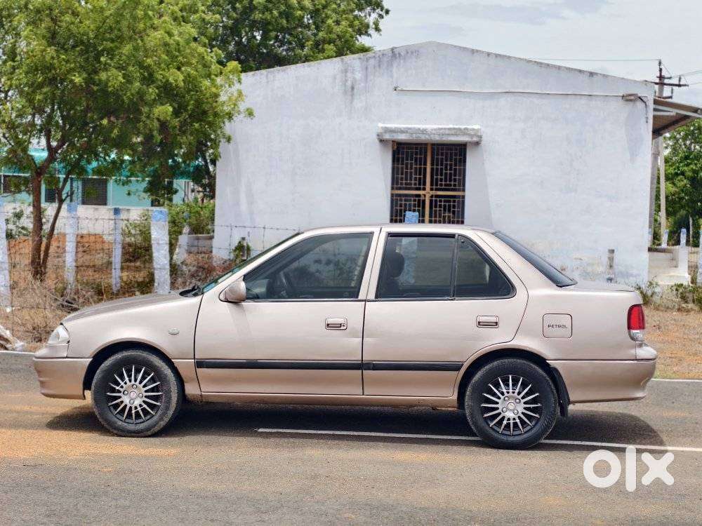 Maruti Suzuki Esteem Vxi - Bsii, 2005, Petrol