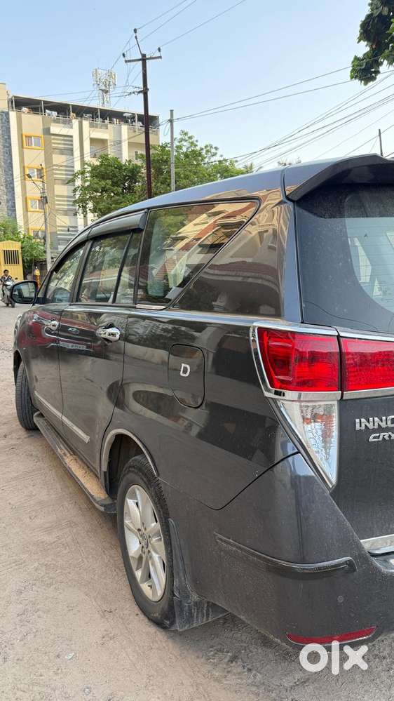 Toyota Innova Crysta 2.4 G Mt 7 Str, 2019, Diesel