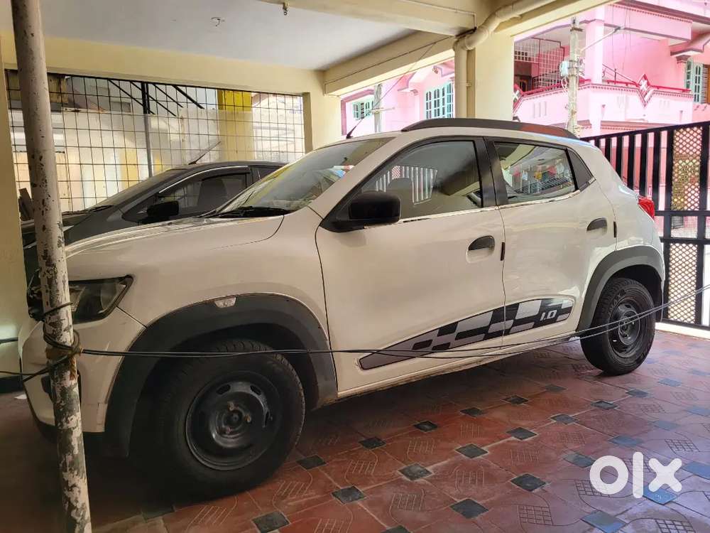 Brand New Kwid With Big Lcd Touch Screen And 4jbl Speakers Less Driven