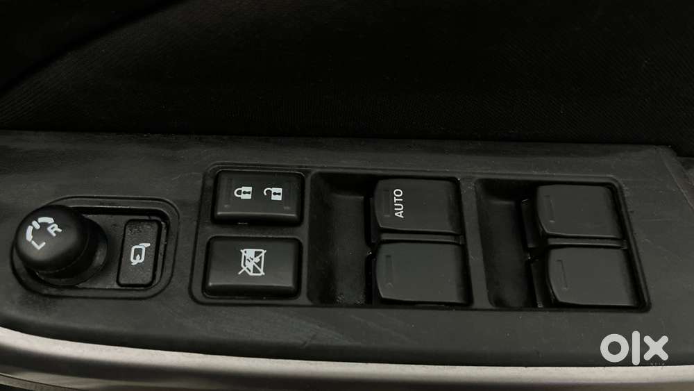 Maruti Suzuki Swift Amt Zxi, 2022, Petrol