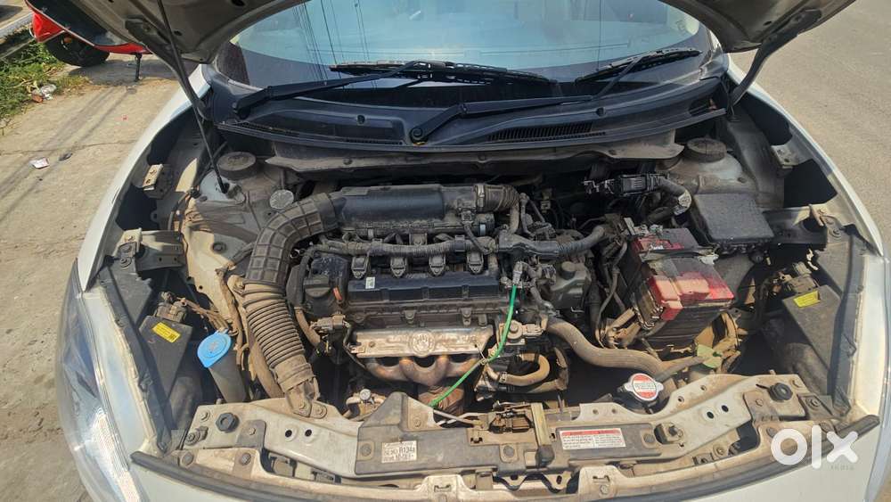 Maruti Suzuki Swift Dzire Vxi(o) Amt, 2023, Petrol