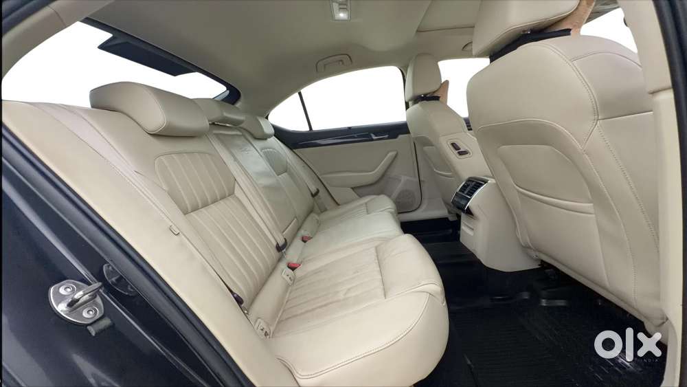 Skoda Superb Lk 1.8 Tsi At, 2016, Petrol