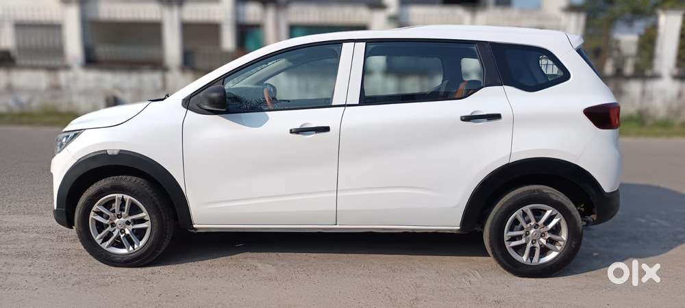 Renault Triber Rxl, 2024, Petrol