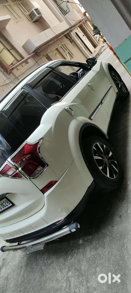 Mahindra Xuv500 W11 Option, 2018, Diesel