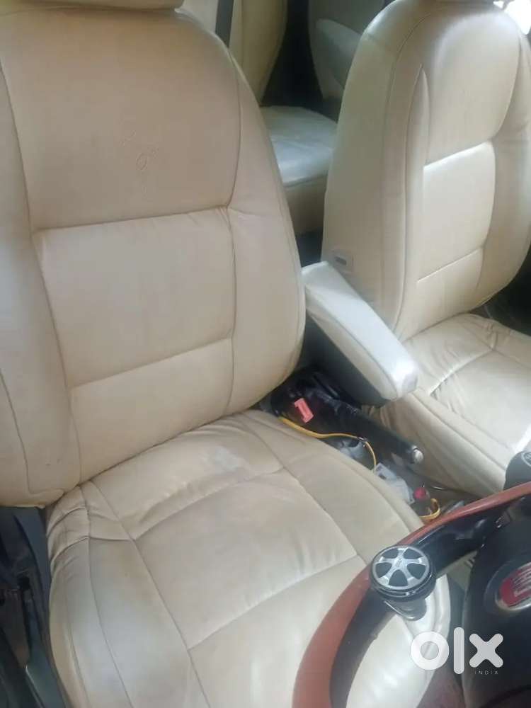 Fiat Linea Emotion 2011,petrol