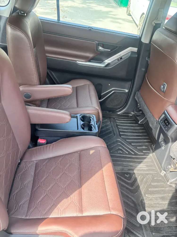 Toyota Innova Hycross 2024 Year