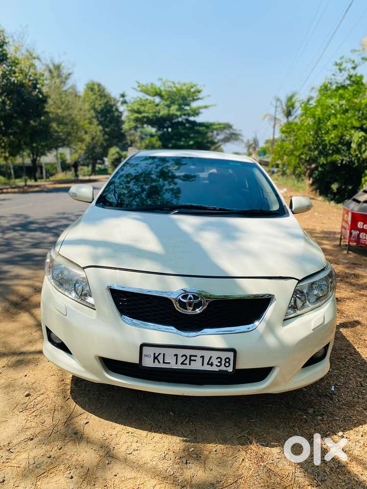 Toyota Corolla Altis 2011