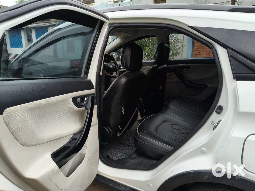 Tata Nexon 1.2 Turbo Xz Petrol 2022, Single Owner, 42000km