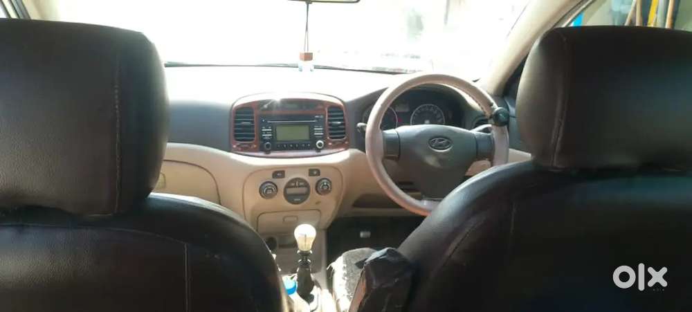 Well Maintain Car Ac Chilled Music System Okay 70% Tire 25 Mileage