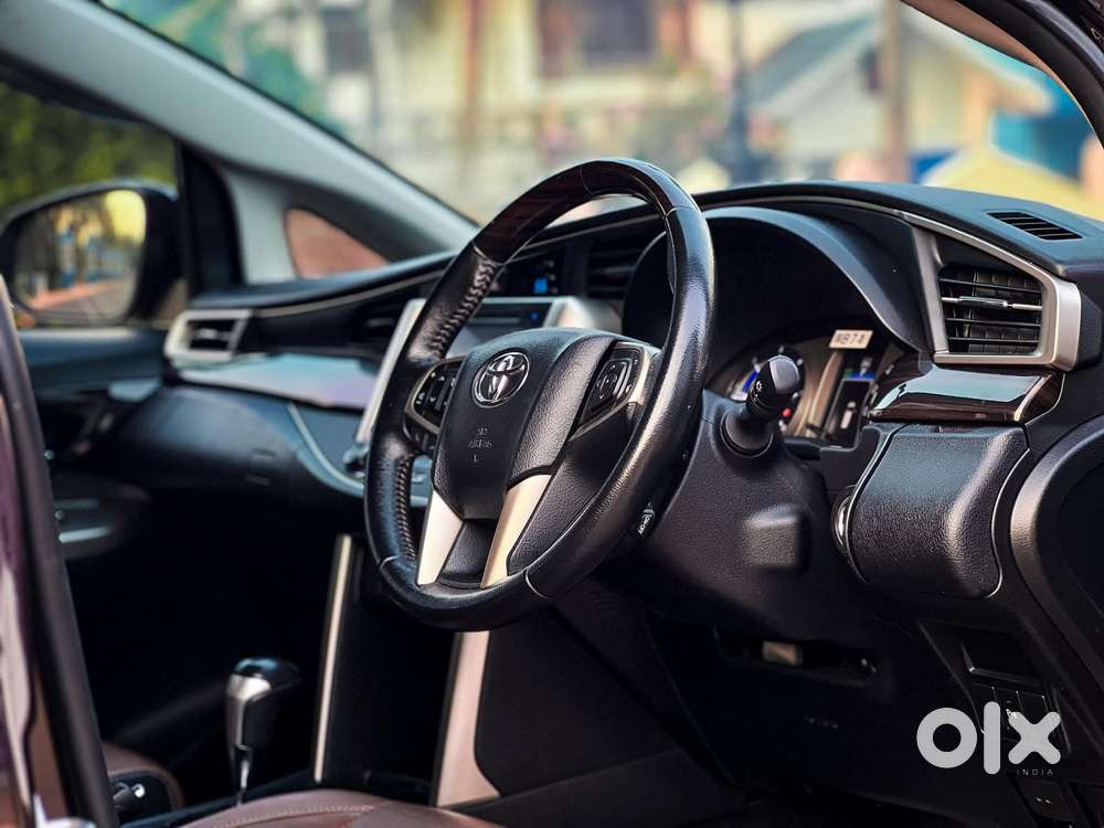 Toyota Innova Crysta 2.8z Automatic, 2018, Diesel