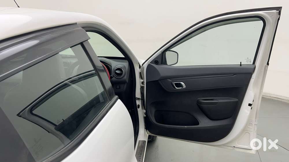 Renault Kwid 2019-ongoing 1.0 Rxt (o), 2020, Petrol
