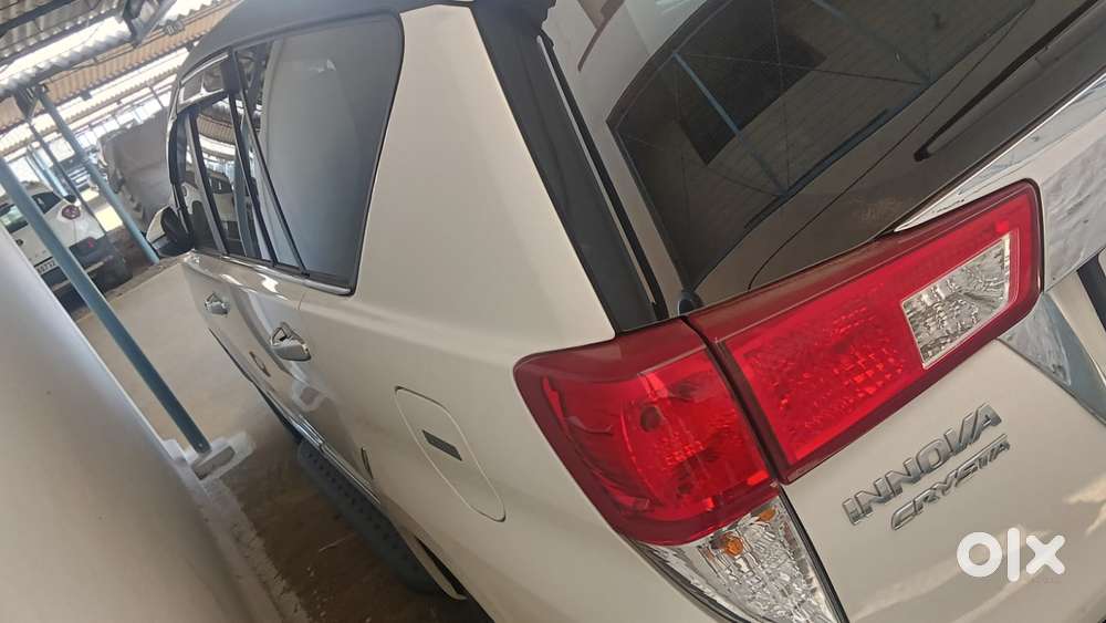 Toyota Innova Crysta 2.4 G Mt 7 Str, 2024, Diesel