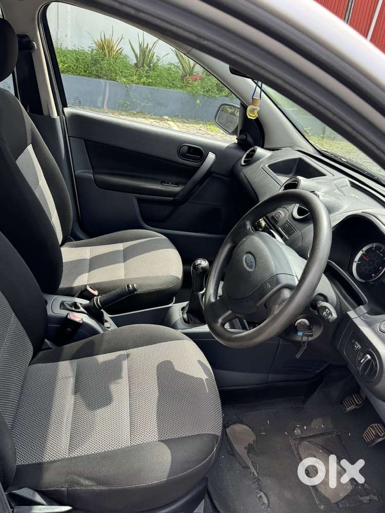 Ford Fiesta 1.4 Zxi Duratec, 2011, Diesel