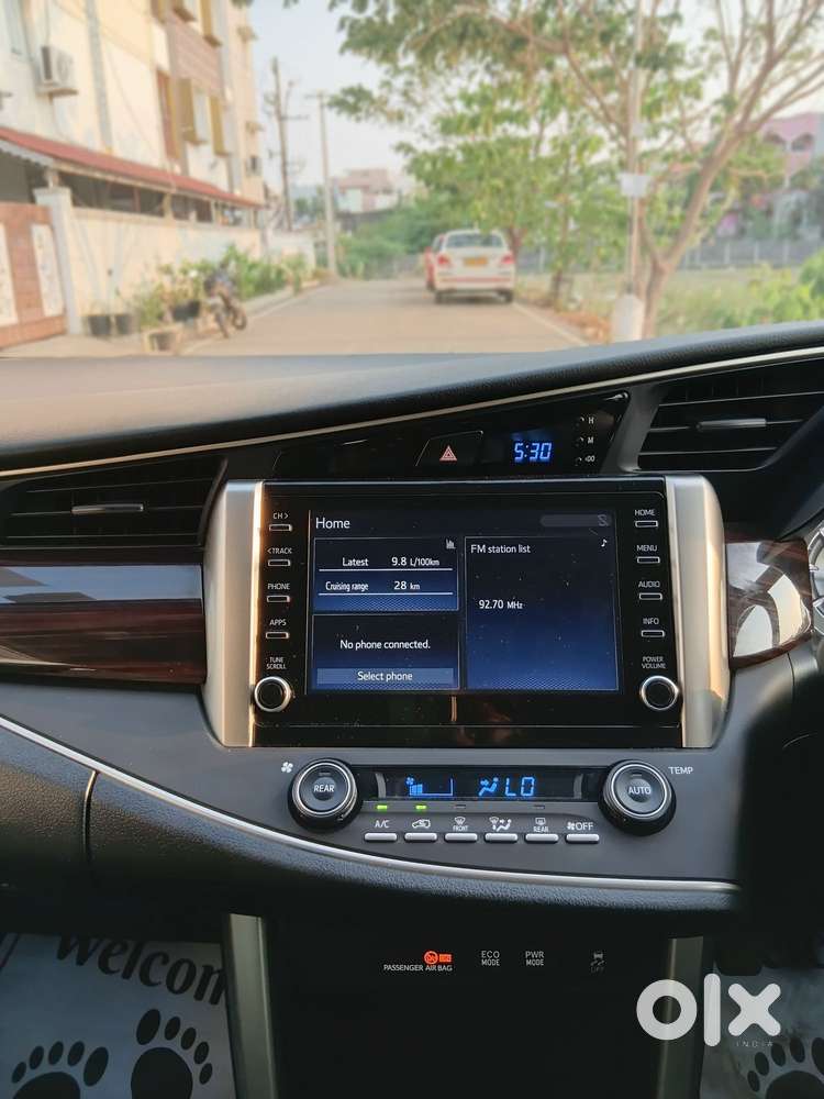 Toyota Innova Crysta 2.4 V, 2023, Diesel