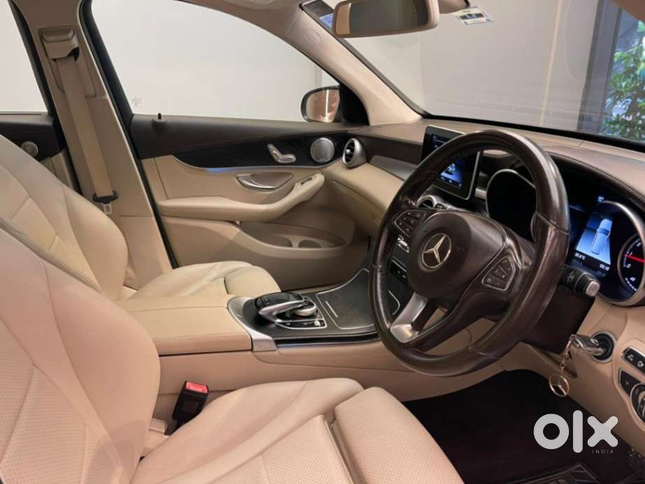 Mercedes-benz Glc Class Progressive 300, 2019, Petrol